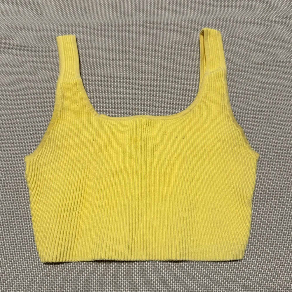 Aritzia Babaton Sculpt Knit Squareneck Cropped Tank Top Yellow